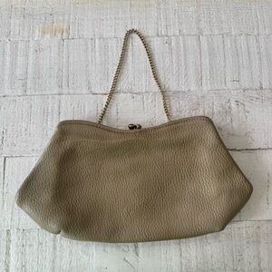 Vintage Leather Kiss Lock Purse Gold Chain Strap‎ Tan Pebbled Unlined Feminine